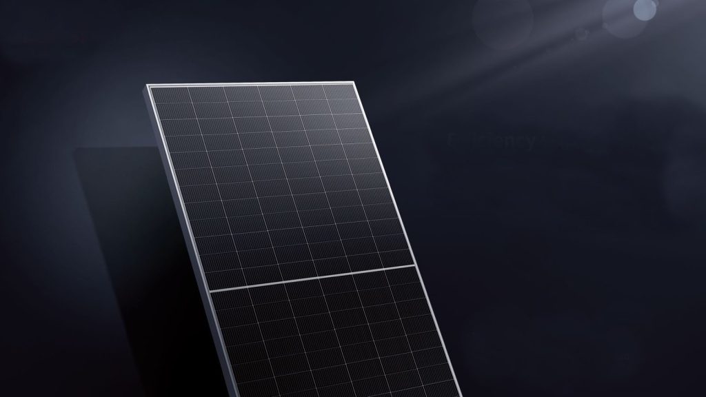 LONGi to supply $500 Million solar cells to Egypt next year LONGi’s strategy to strengthen its footprint in the region’s burgeoning renewable energy sector