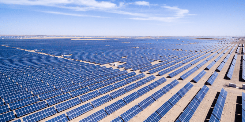 Saudi Arabia signs PPAs for 1.7GW solar projects in renewable energy push